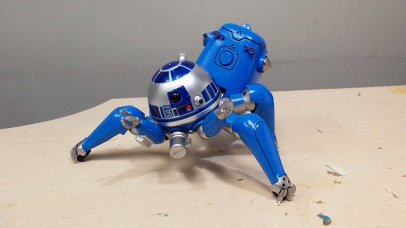 Illustration for article titled R2-D2 And C-3PO Are Out Of Control